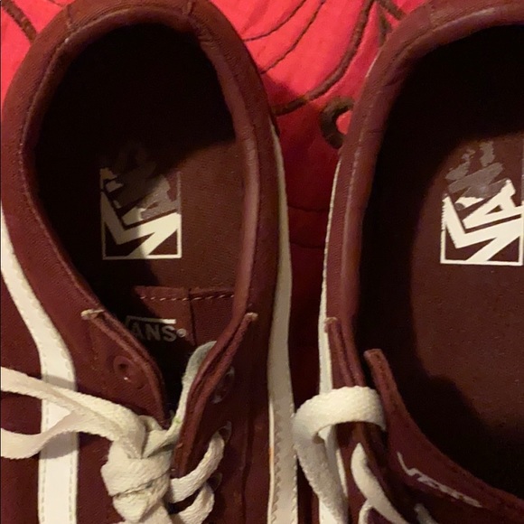 VANS - Picture 7 of 7